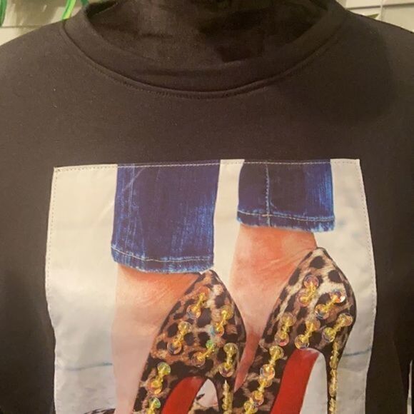 SWEATSHIRT with red bottom picture size medium color black - Picture 3 of 5